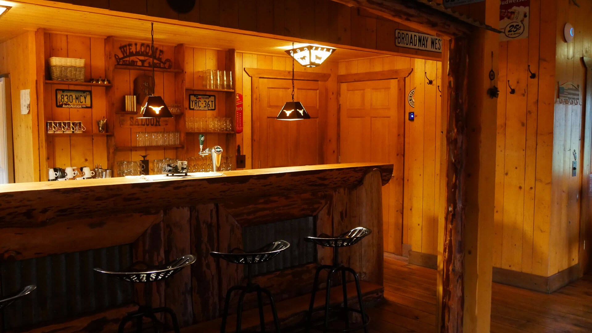 Melody Ranch ( 1 - 28 pers. ) Melody Ranch ( 1 - 28 pers. )